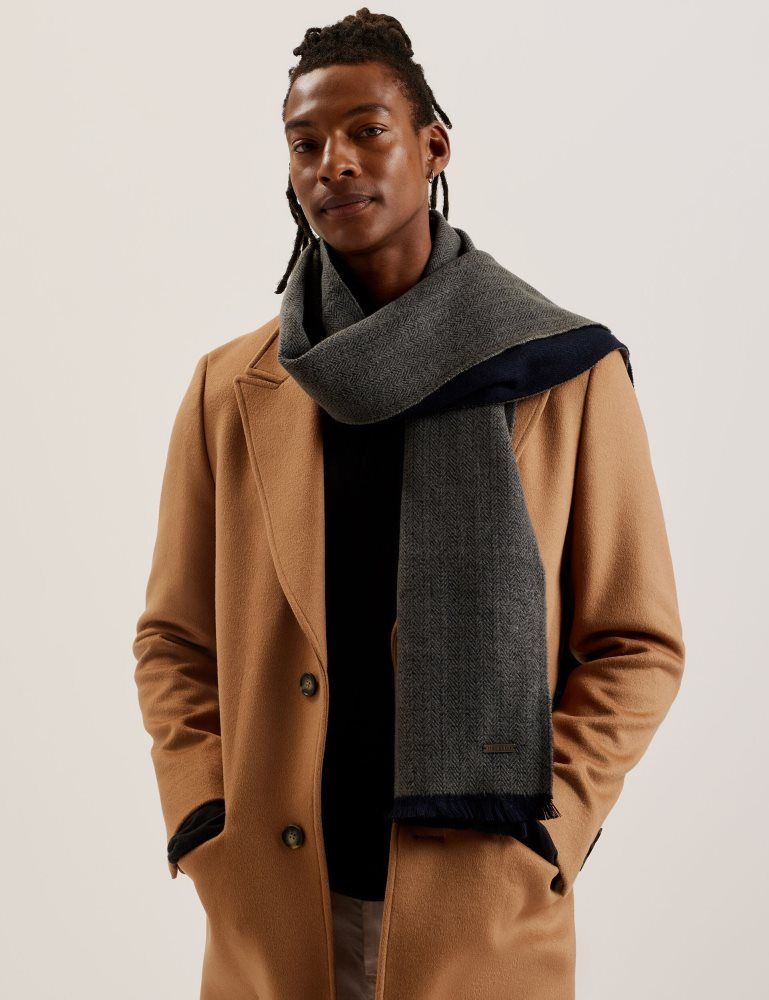 Ted Baker Lewiis - Herringbone Texture Contrast Trim Scarf Muške Hats, Gloves & Scarves Tamnoplave | 026719-TCP
