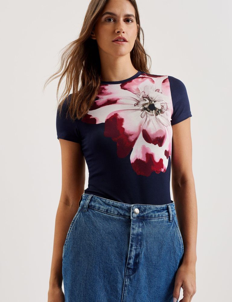 Ted Baker Louannn - Placement Print Crew Neck Fitted T-shirt Ženske Majice Tamnoplave | 047319-ZFW