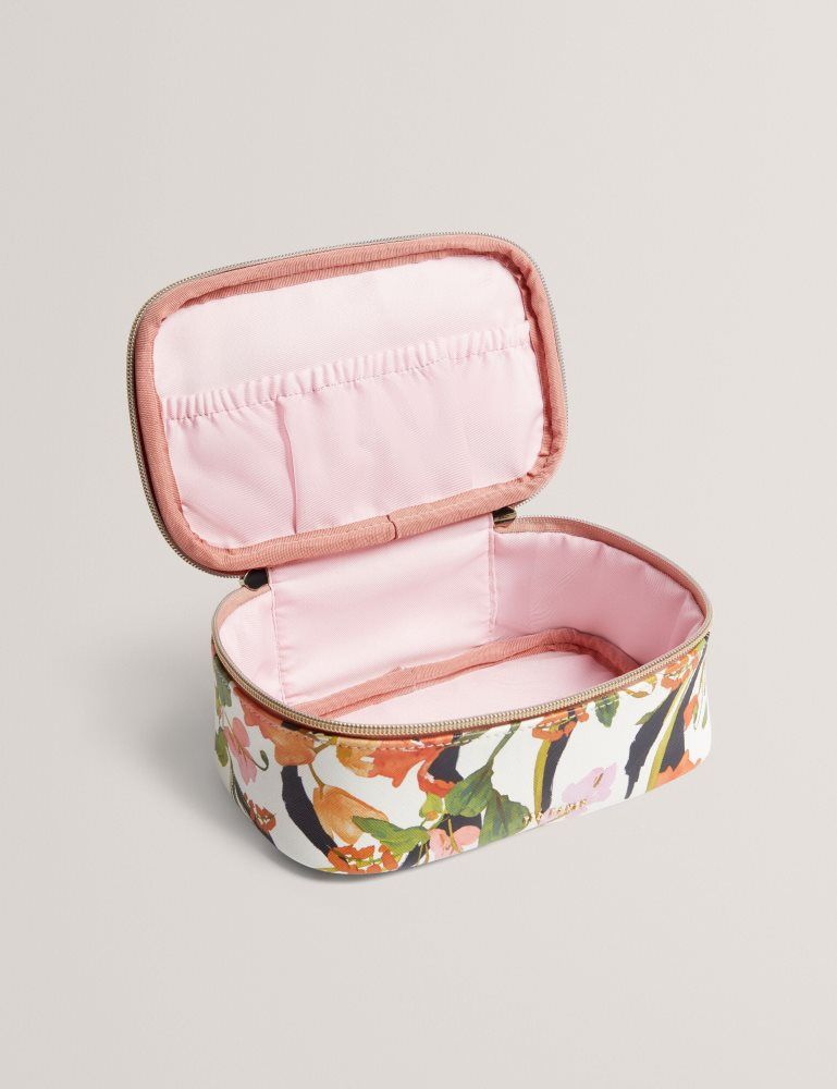 Ted Baker Louiaa - Floral Printed Small Top Handle Washbag Ženske Toaletne Torbice Bijele | 540718-BNX
